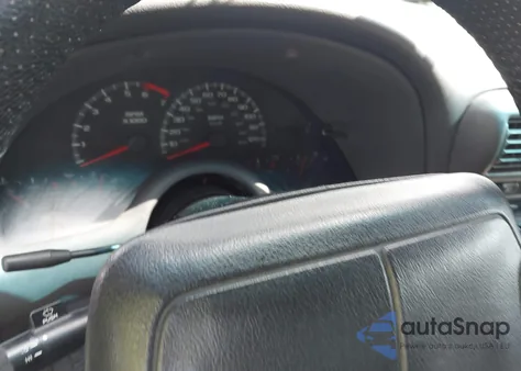 1997 Chevrolet Camaro из США, поврежденный, VIN 2G1FP32K2V2148588